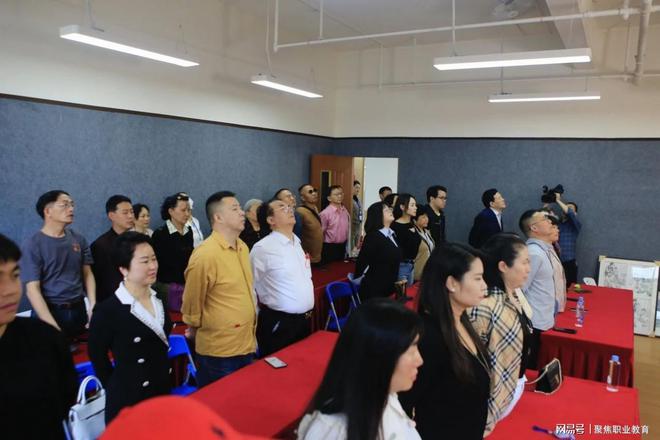 成为时尚 香囊传承中医文化pg电子中文模拟器艺术康养(图8)